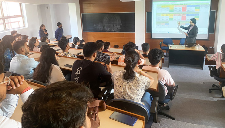 Analytics Club : DATA GEEKS